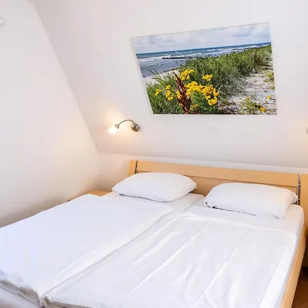 Urlaub Am Im Reethaus Fabius 度假居